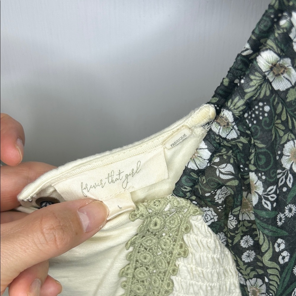 Anthropologie Smocked Balloon Sleeve Top Size large - Picture 3 of 6